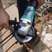 Makita 9565CVR Avuç İçi Taşlama (Devir Ayarlı)