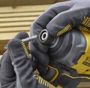 Stanley SFMCF830D2K Darbeli Vidalama 18 Volt-2,0 Amper Çift Akülü